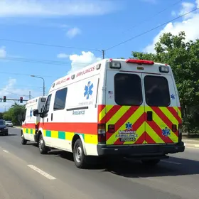 Governo de Pernambuco entrega ambulâncias